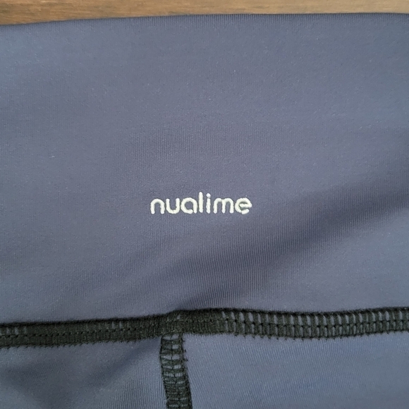Nualime blue mesh panel 7/8 length athletic leggings- size S- made in USA - Picture 6 of 9